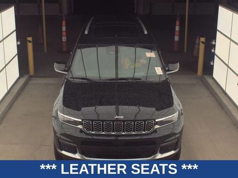 Used 2023 Jeep Grand Cherokee L Summit image 3