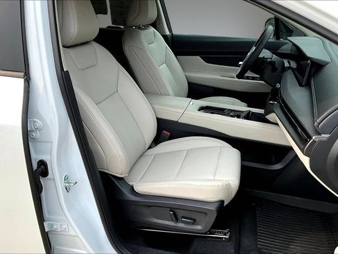 Certified 2025 Nissan Murano SV AWD/4WD image 28
