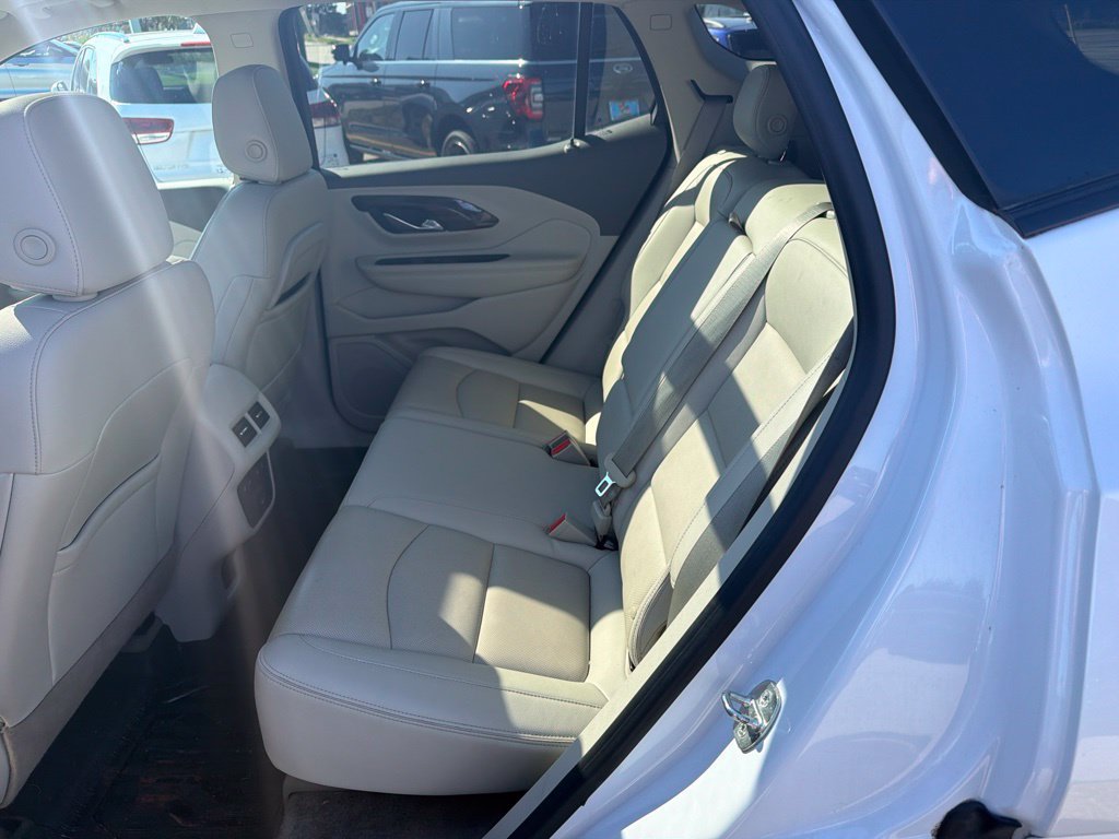 Used 2020 GMC Terrain Denali w/ Denali Premium Package AWD/4WD image 11