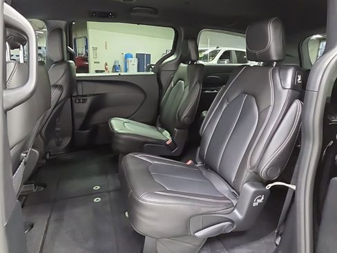 New 2026 Chrysler Voyager LX FWD image 27