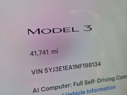 Used 2022 Tesla Model 3 RWD image 15
