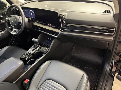 Used 2024 Kia Sportage SX image 16