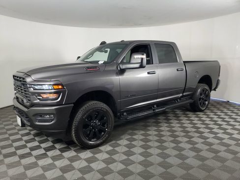 Used 2025 RAM 2500 Big Horn AWD/4WD image 8