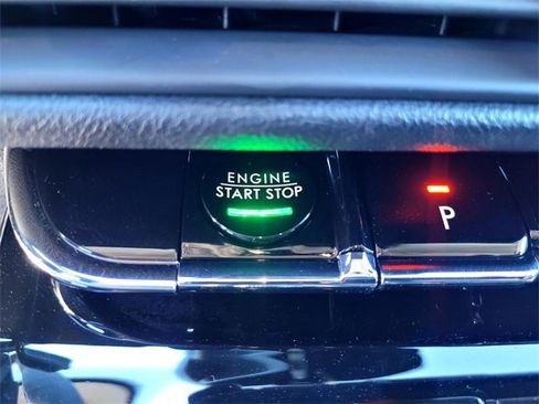 Used 2024 Lincoln Corsair FWD image 16