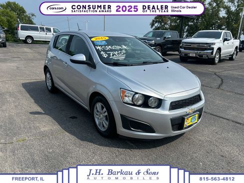 Used 2015 Chevrolet Sonic LT w/ Advanced Safety Package FWD image 1