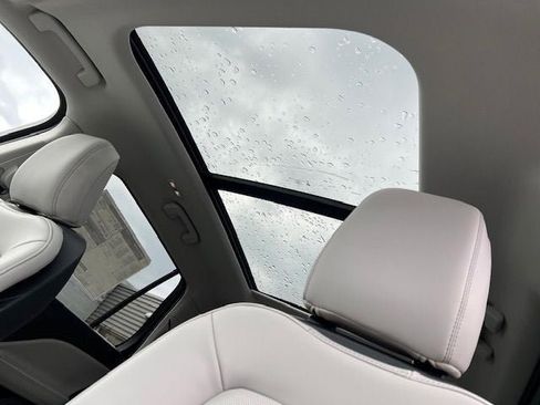 New 2026 Lincoln Aviator AWD image 5