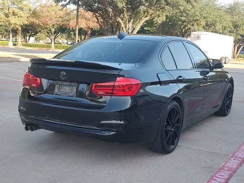 Used 2018 BMW 330i Sedan w/ Convenience Package RWD image 3