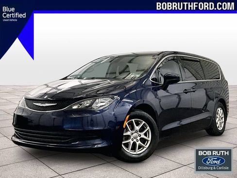 Used 2017 Chrysler Pacifica Touring FWD image 1