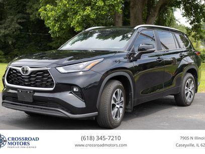Used 2023 Toyota Highlander XLE