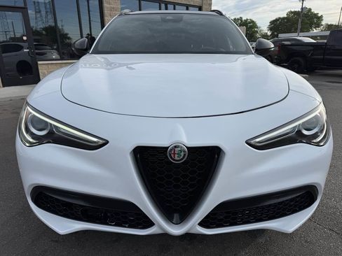 Used 2020 Alfa Romeo Stelvio Ti Sport w/ Quick Order Package 22S Sport AWD/4WD image 2