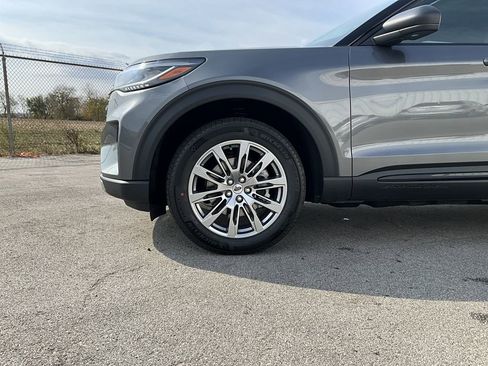 New 2026 Ford Explorer Active w/ Active Comfort Package image 43