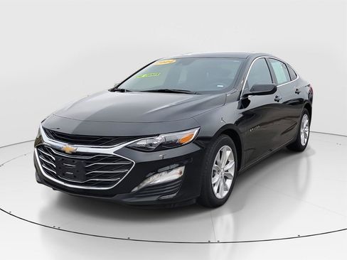 Used 2024 Chevrolet Malibu LT image 2