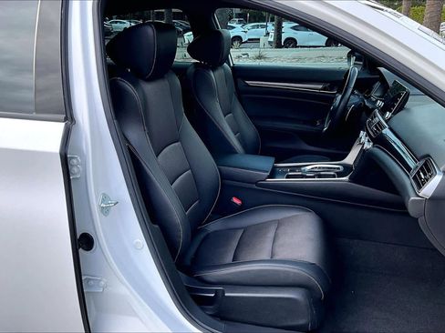 Used 2022 Honda Accord Sport image 8