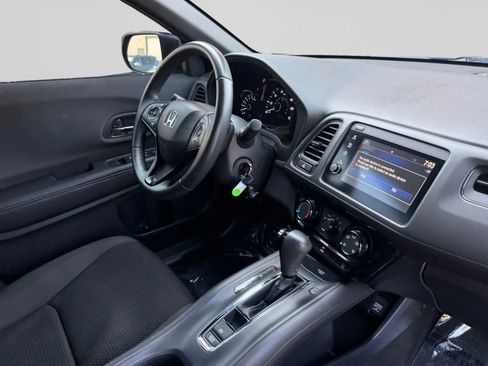 Used 2021 Honda HR-V Sport image 34