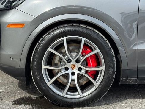 New 2026 Porsche Cayenne S AWD/4WD image 11