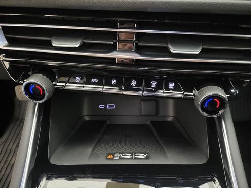 New 2026 Chevrolet Traverse LT w/ Driver Confidence Package FWD image 34