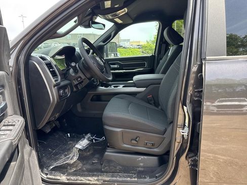 New 2026 RAM 2500 Big Horn AWD/4WD image 15