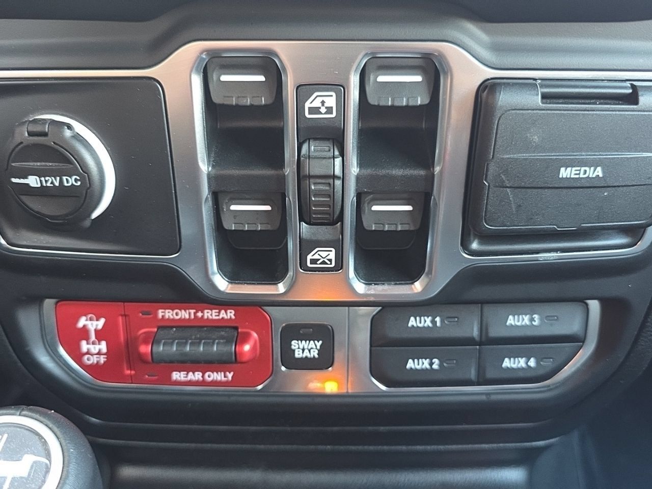 Used 2020 Jeep Wrangler Unlimited Rubicon AWD/4WD image 34
