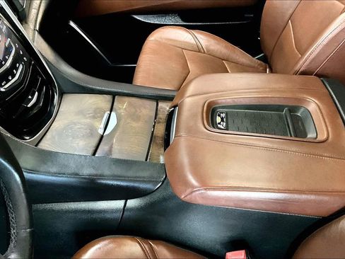 Used 2015 Cadillac Escalade Premium AWD/4WD image 18
