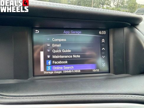 Used 2018 INFINITI QX30 Premium w/ Navigation Package AWD/4WD image 32