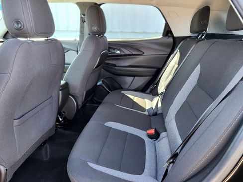 Used 2023 Chevrolet TrailBlazer LT w/ Convenience Package AWD/4WD image 14