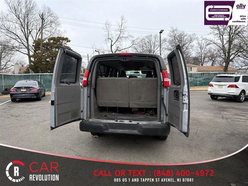 Used 2020 Chevrolet Express 3500 LS image 34