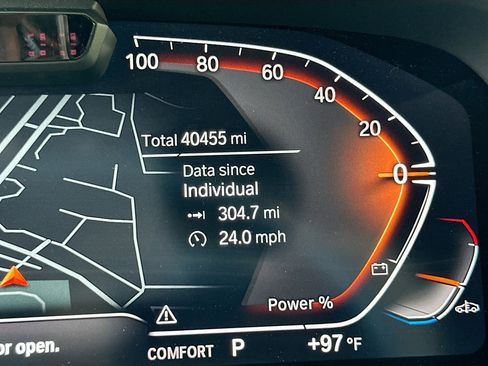Used 2023 BMW X6 xDrive40i w/ M Sport Package AWD/4WD image 12