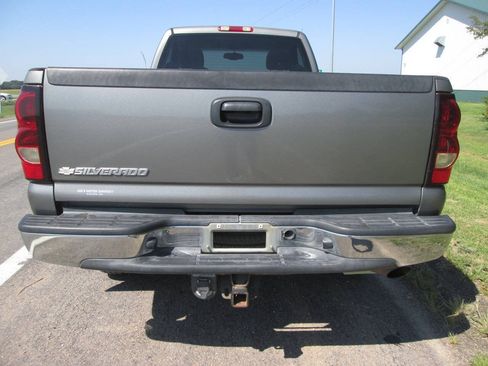 Used 2007 Chevrolet Silverado 2500 LT AWD/4WD image 7