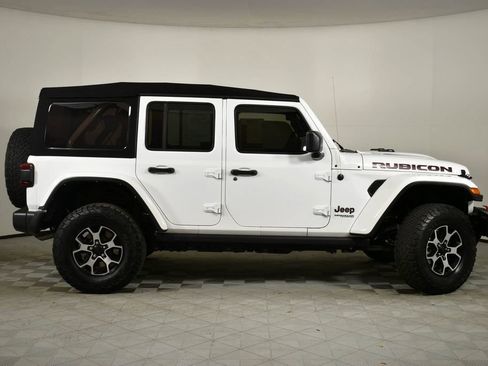 Used 2022 Jeep Wrangler Unlimited Rubicon w/ LED Lighting Group AWD/4WD image 3