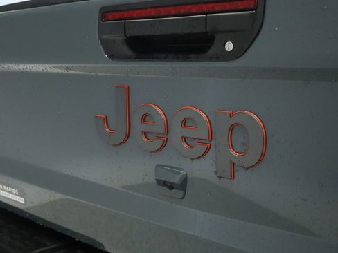 New 2026 Jeep Gladiator Mojave AWD/4WD image 20