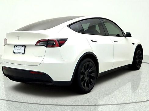 Used 2021 Tesla Model Y Long Range AWD/4WD image 5