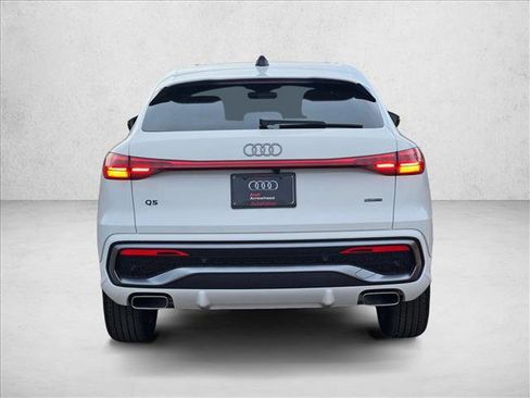 New 2025 Audi Q5 Premium image 8