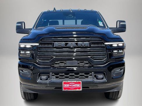 New 2025 RAM 2500 Laramie AWD/4WD image 11