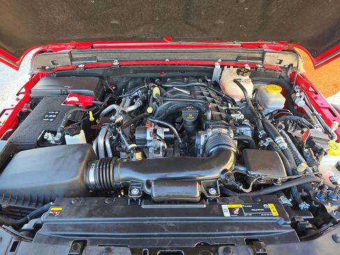 Used 2023 Jeep Wrangler Unlimited Sport w/ Xtreme 35 Tire Package image 33