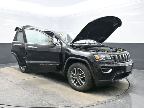 Used 2021 Jeep Grand Cherokee Limited image 36