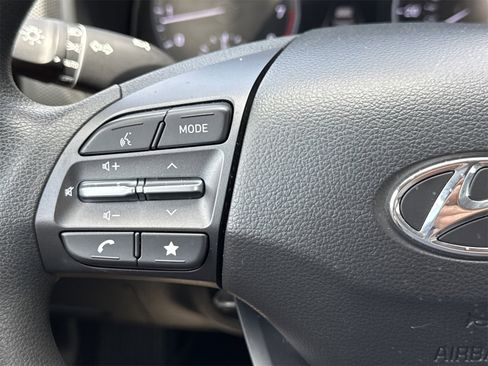 Used 2023 Hyundai Kona SEL image 19