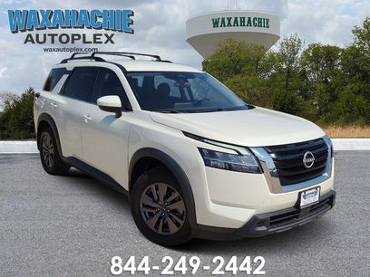 Used 2022 Nissan Pathfinder SV