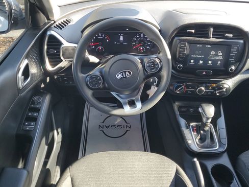 Used 2021 Kia Soul S image 16