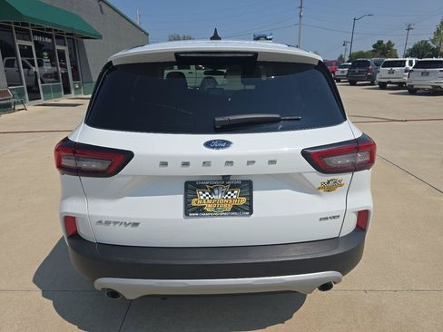 Used 2023 Ford Escape Active AWD/4WD image 4