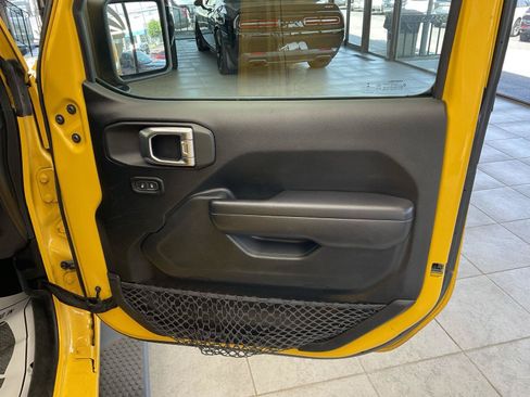 Used 2021 Jeep Wrangler Unlimited Sport AWD/4WD image 13