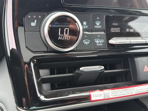 New 2026 Toyota Highlander XLE AWD/4WD image 28
