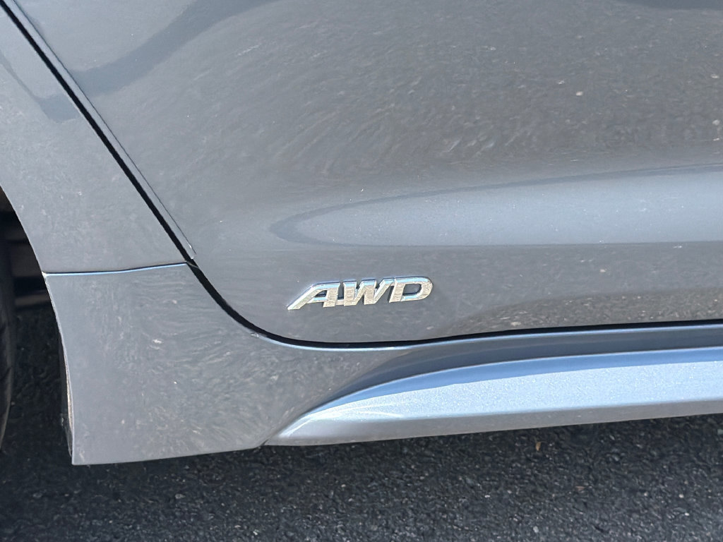 Used 2026 Toyota Corolla LE AWD/4WD image 8