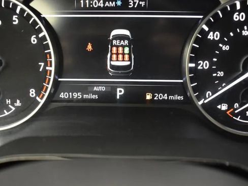 Used 2025 Nissan Pathfinder SV image 28