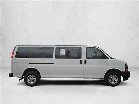 Used 2023 Chevrolet Express 3500 LS RWD image 4