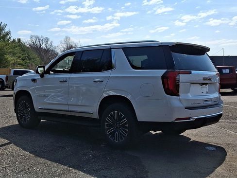 New 2026 GMC Yukon Elevation image 3