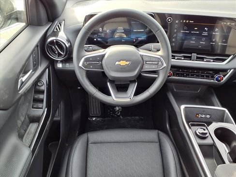 New 2026 Chevrolet Equinox LT w/ Convenience Package II image 10