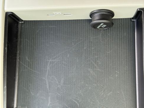 Used 2024 Volvo S90 T8 Ultimate image 31