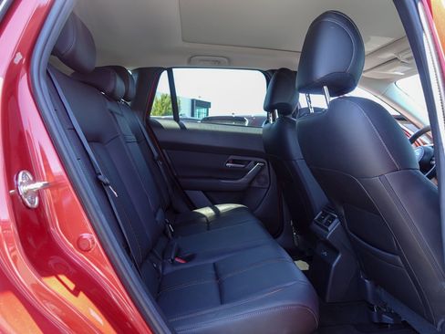 Used 2025 MAZDA CX-50 AWD 2.5 Hybrid w/ Premium Pkg image 16