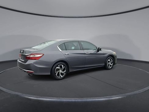 Used 2016 Honda Accord LX image 8