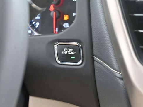 Used 2023 GMC Acadia Denali w/ Denali Ultimate Package FWD image 30